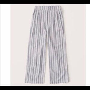 Abercrombie linen blend pleated wide leg pants